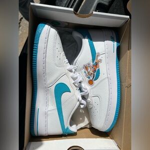 Nike X Space Jam Air Force 1 Lola Bugs Bunny